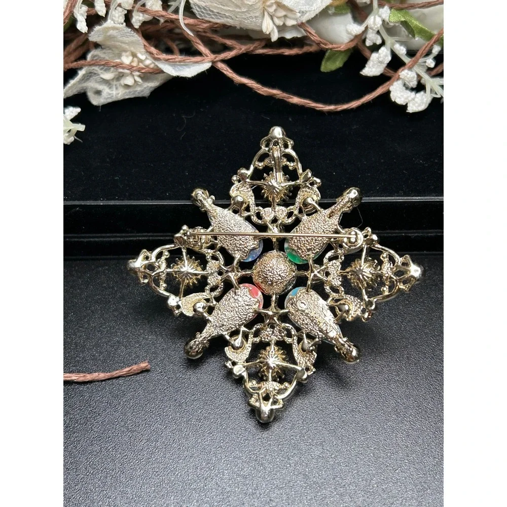 Vintage Sarah Coventry Multicolor Faux Stone Rhinestone Snowflake Brooch‎ Pin